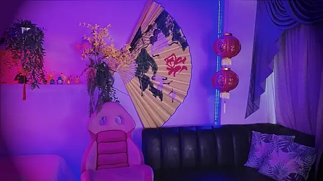 albaismynameX online show from February 3, 12:10 pm