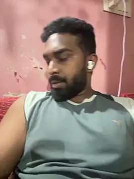 Snapshot of Handsomehunk_4U chatting on December 22, 9:09 pm Handsomehunk 4U online show from December 22, 9:09 pm