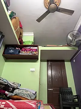 Snapshot of Handsomehunk_4U chatting on January 21, 2:05 pm Handsomehunk 4U online show from January 21, 2:05 pm