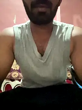 Snapshot of Handsomehunk_4U chatting on November 28, 5:48 pm Handsomehunk 4U online show from November 28, 5:48 pm