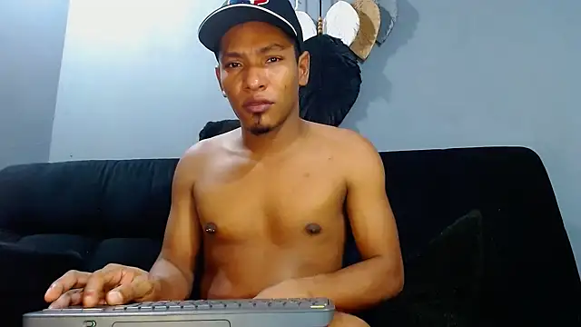 Grandeygruesa1 online show from December 18, 8:53 am
