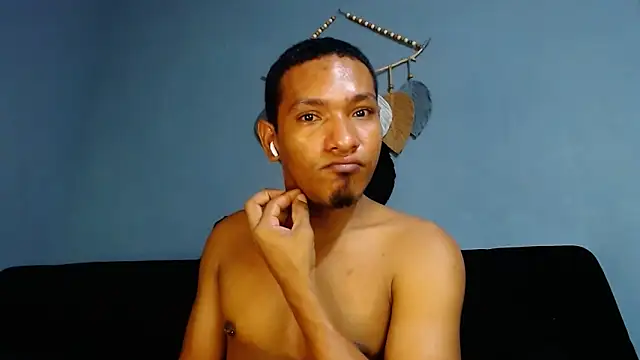 Grandeygruesa1 online show from December 31, 3:09 pm