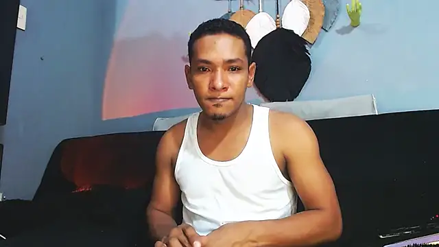 Grandeygruesa1 online show from May 14, 6:42 am