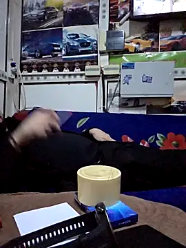 Snapshot of Baron0000 chatting on December 15, 7:29 pm Baron0000 online show from December 15, 7:29 pm