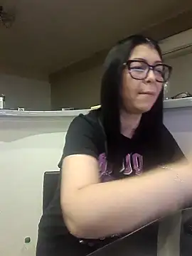 Milf Abigail online show from December 22, 11:57 pm