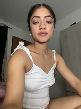 Alicia ALICIA online show from December 15, 6:40 am