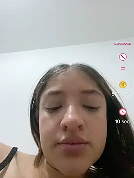 Snapshot of Alicia_ALICIA chatting on May 18, 4:07 am Alicia ALICIA online show from May 18, 4:07 am