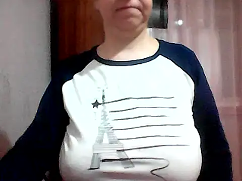 Snapshot of AnaXBerry chatting on February 12, 5:48 pm AnaXBerry online show from February 12, 5:48 pm