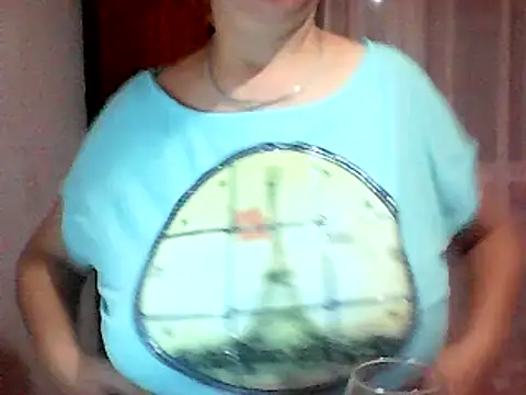 Snapshot of AnaXBerry chatting on September 8, 5:56 pm AnaXBerry online show from September 8, 5:56 pm