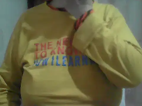Snapshot of AnaXBerry chatting on April 30, 6:36 pm AnaXBerry online show from April 30, 6:36 pm