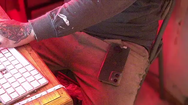 AlanDickson online show from February 19, 10:00 am