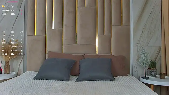 Snapshot of Gabriella_Wils chatting on April 13, 7:03 am Gabriella Wils online show from April 13, 7:03 am
