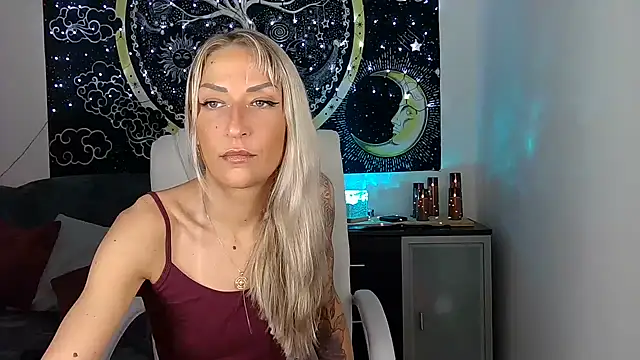 SexxyLiviaa online show from February 24, 7:52 pm