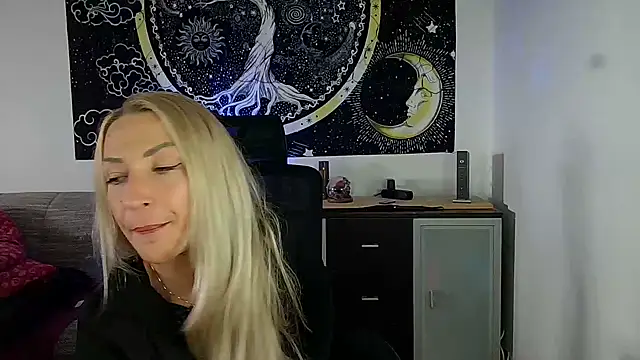SexxyLiviaa online show from June 15, 8:05 am