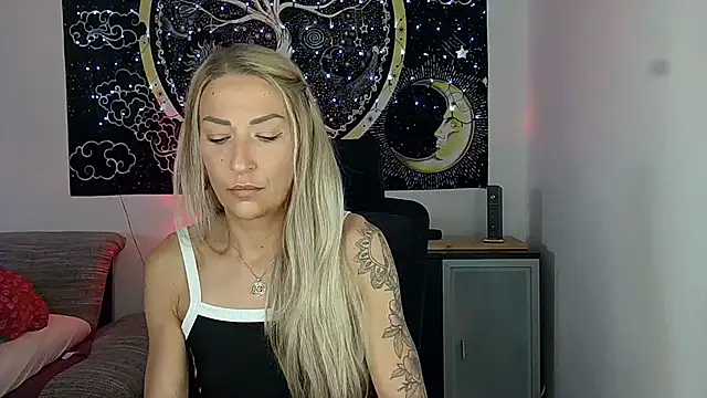 SexxyLiviaa online show from July 9, 4:49 am