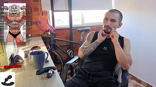 Marck Muscle online show from June 11, 10:30 pm