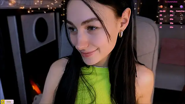 CosmicFaye online show from December 3, 11:44 am