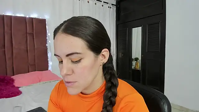 AURORA FRANKLIN online show from March 5, 4:46 pm