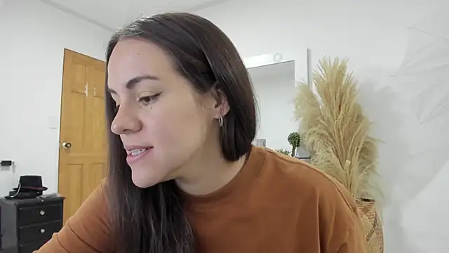 AURORA FRANKLIN online show from September 15, 2:39 pm