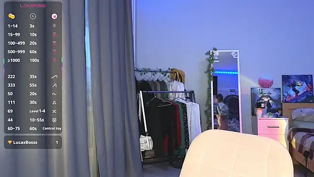 Snapshot of dark_lisa chatting on September 13, 11:32 am dark lisa online show from September 13, 11:32 am