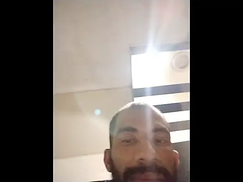 UncutToyBoy23cm online show from December 20, 9:33 pm