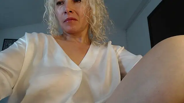 Snapshot of Ingridbergman chatting on January 23, 4:48 pm Ingridbergman online show from January 23, 4:48 pm