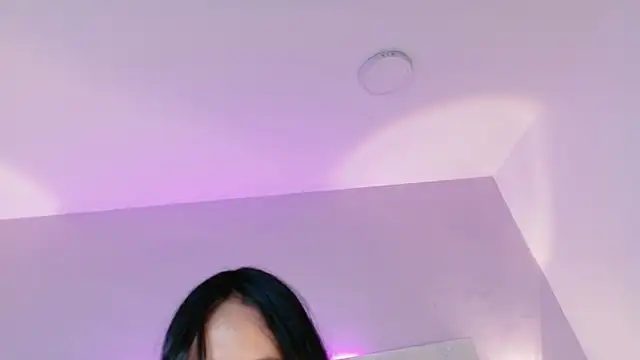 Snapshot of AbrilBrent chatting on October 2, 8:05 pm AbrilBrent online show from October 2, 8:05 pm