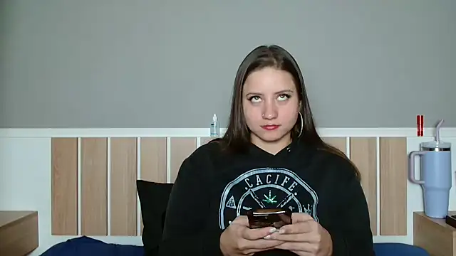 Snapshot of 520_Loirex_741 chatting on October 12, 1:26 am 520 Loirex 741 online show from October 12, 1:26 am