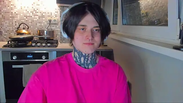  torfin  online show from April 10, 10:03 pm