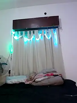 Snapshot of Shura_xxxBig chatting on October 9, 1:47 am Shura xxxBig online show from October 9, 1:47 am