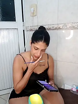 Snapshot of Shura_xxxBig chatting on October 18, 12:57 am Shura xxxBig online show from October 18, 12:57 am