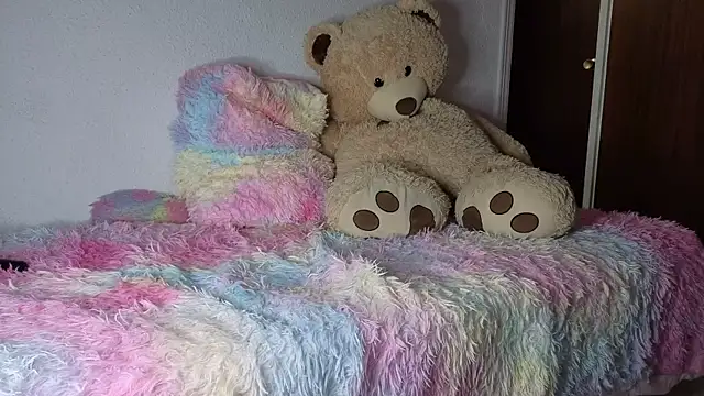 Snapshot of Dreamy_candy69 chatting on March 10, 12:37 am Dreamy candy69 online show from March 10, 12:37 am