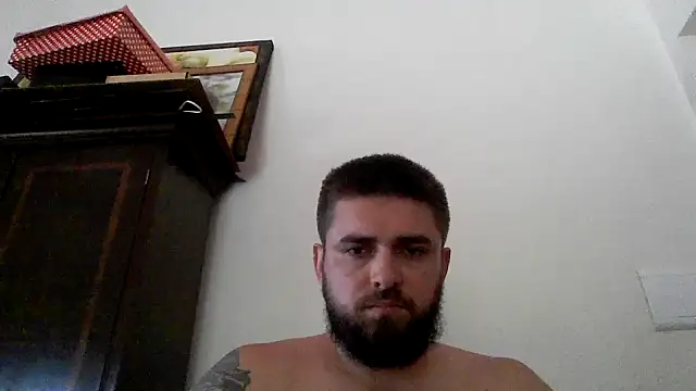 Snapshot of Dat1994 chatting on February 26, 2:25 pm Dat1994 online show from February 26, 2:25 pm