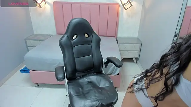 chelsyquinn online show from February 16, 4:08 am