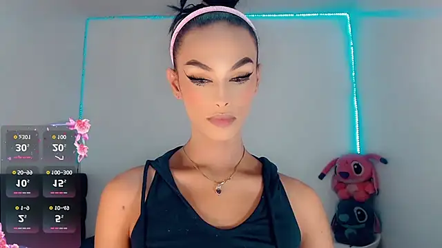  Riannagarcia  online show from October 11, 3:17 am