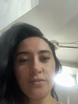 preetypeach online show from October 23, 9:02 pm