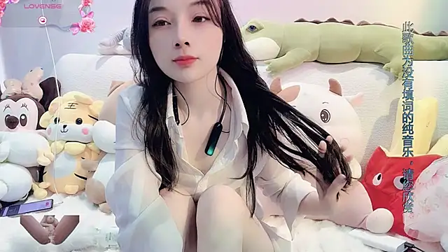 AKiKi711 online show from February 13, 8:38 am
