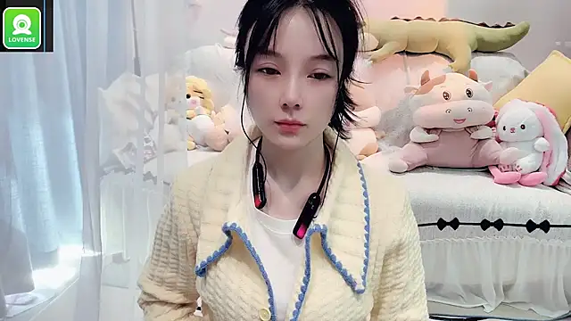 AKiKi711 online show from November 2, 4:26 am