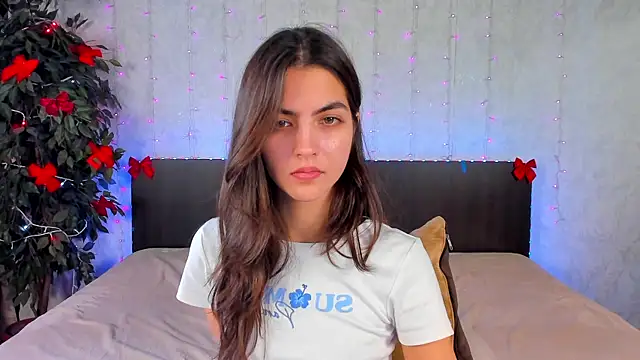 Milana Crystal  online show from January 13, 11:19 am