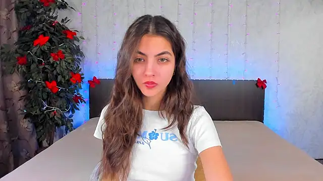 Milana Crystal  online show from January 24, 8:13 am