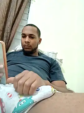 Snapshot of lapercataa chatting on March 19, 10:33 am lapercataa online show from March 19, 10:33 am