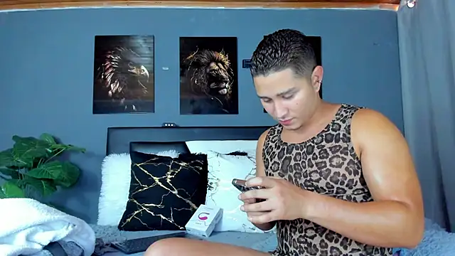 Snapshot of francesco_evan chatting on September 19, 9:26 pm francesco evan online show from September 19, 9:26 pm