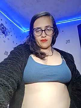 anndreapds online show from June 25, 11:42 pm