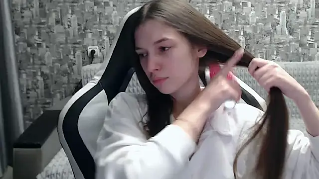 MissMiaCutie online show from February 19, 2:01 pm