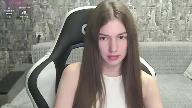 MissMiaCutie online show from September 17, 10:06 am