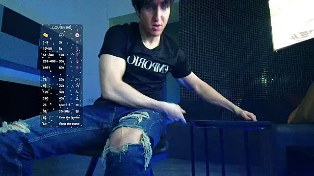 ChristianLevine  online show from May 6, 7:19 pm
