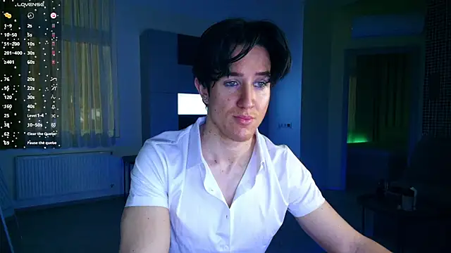 ChristianLevine  online show from May 8, 8:58 pm