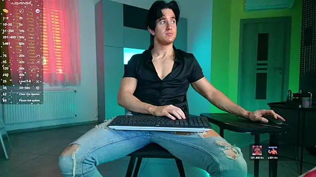 ChristianLevine  online show from May 14, 8:43 am