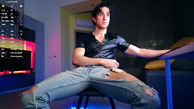ChristianLevine  online show from June 7, 8:12 pm