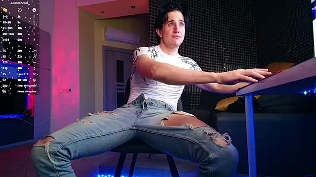 ChristianLevine  online show from June 8, 4:24 am